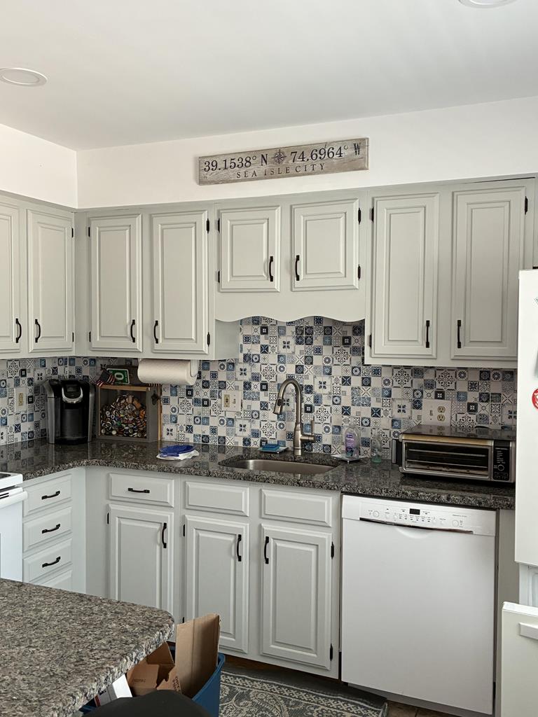 8109 Central Avenue - Picture 