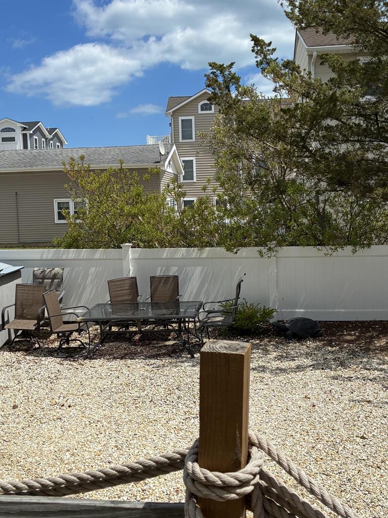 8109 Central Avenue - Picture 