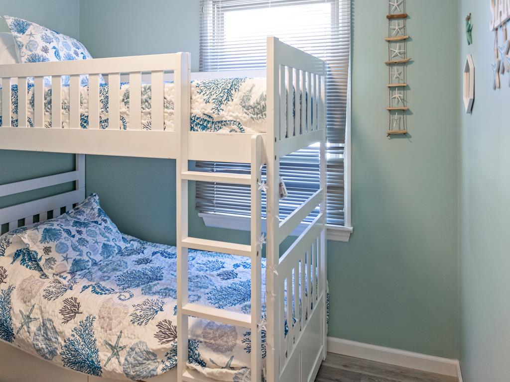 203 Shadeland Avenue, Villas | Photo 15