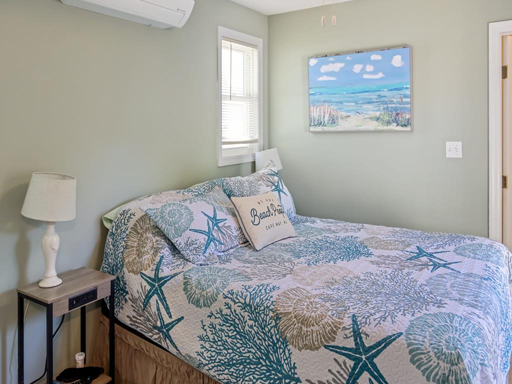 203 Shadeland Avenue, Villas | Photo 16