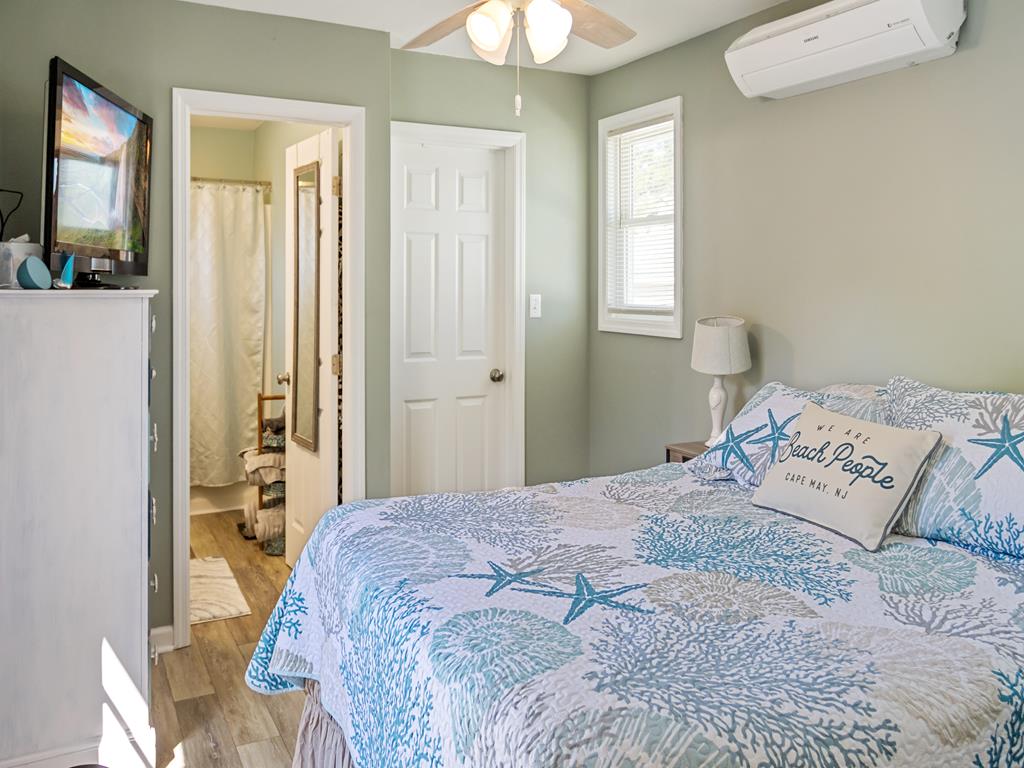 203 Shadeland Avenue, Villas | Photo 10