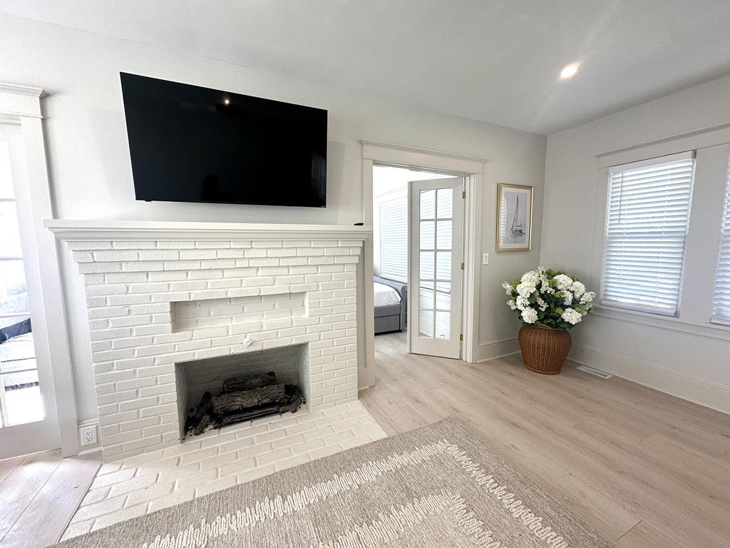 The Sweet Spot - Renovated in the Center of Town! | Photo 17