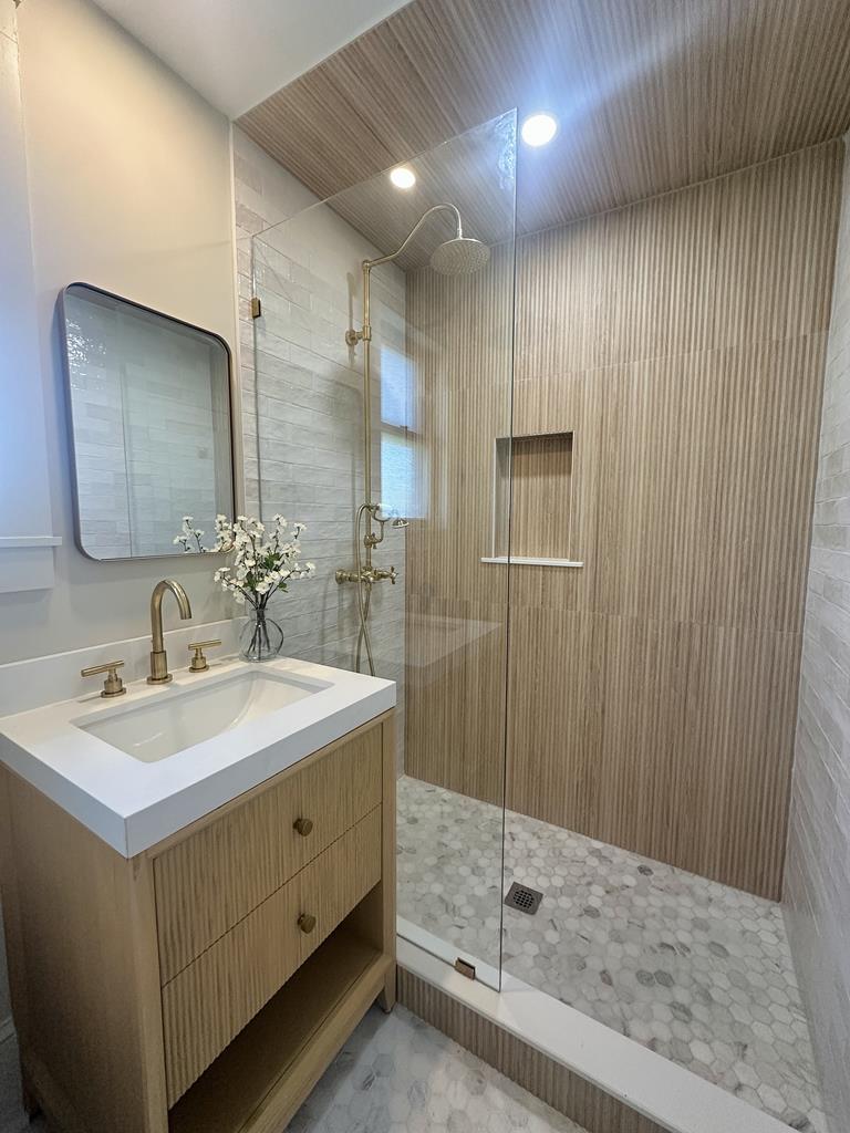 The Sweet Spot - Renovated in the Center of Town! | Photo 26