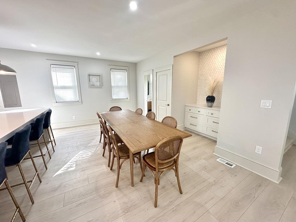 The Sweet Spot - Renovated in the Center of Town! | Photo 9