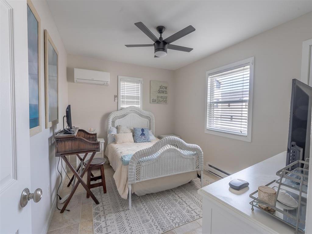 6609 Central Avenue, Sea Isle City (Center)