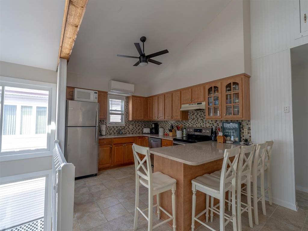 6609 Central Avenue, Sea Isle City (Center)