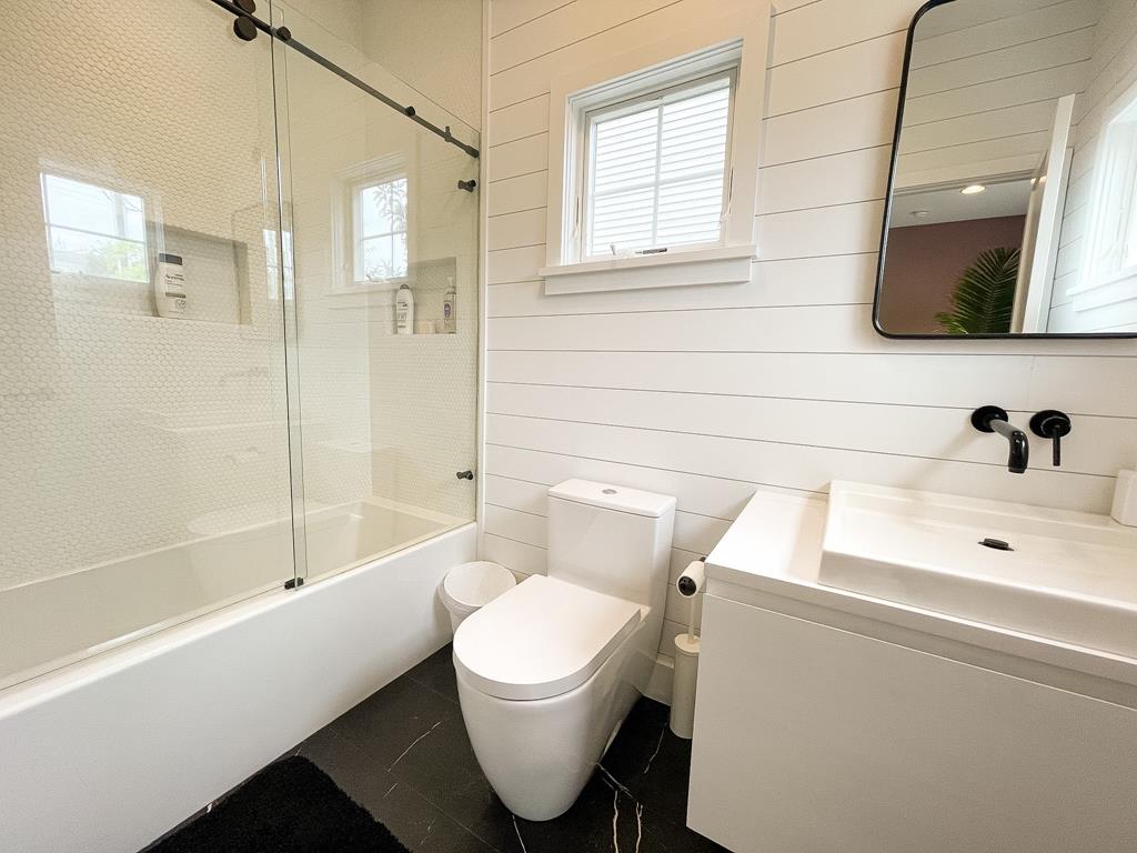 204 Coral Avenue | Photo 14