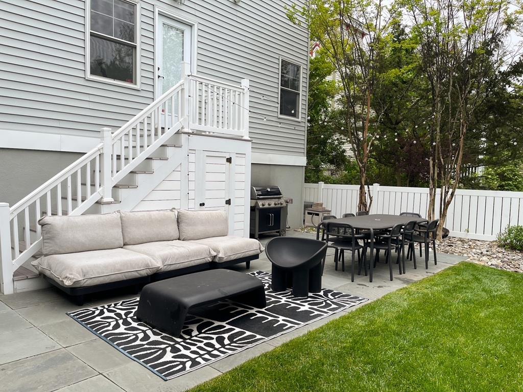 204 Coral Avenue | Photo 22