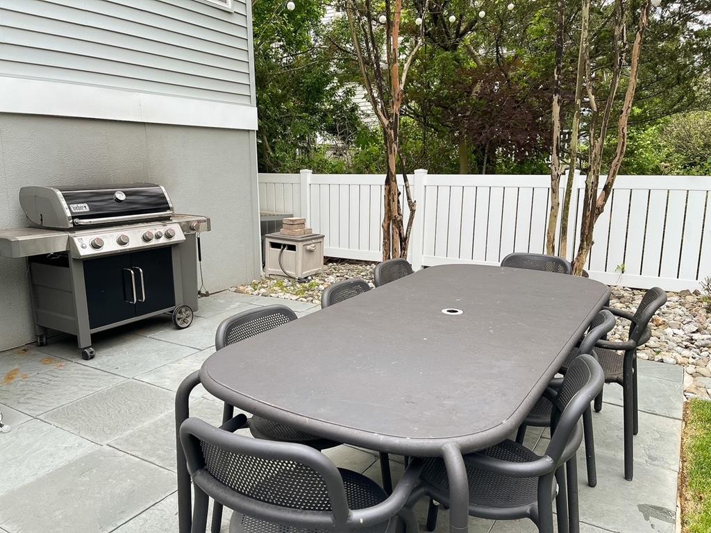 204 Coral Avenue | Photo 23