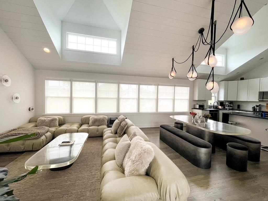 204 Coral Avenue | Photo 5