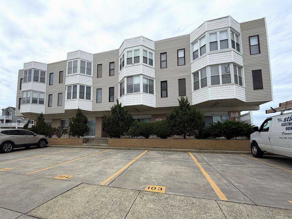 4114 Central Avenue, Sea Isle City (Center)