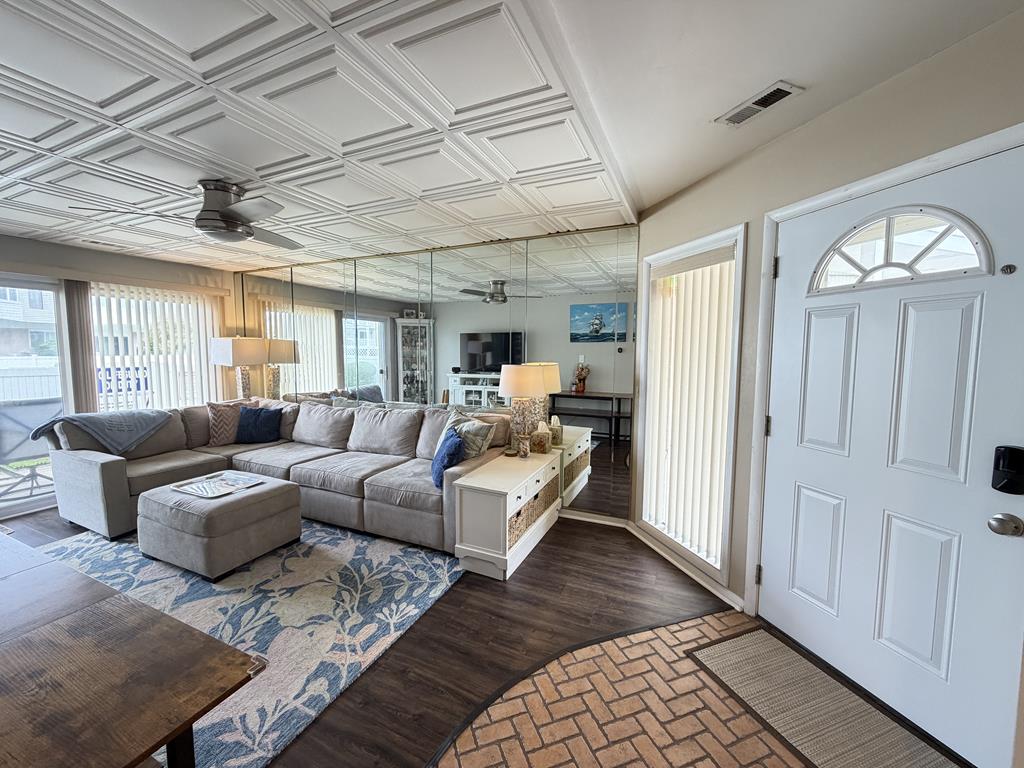 4114 Central Avenue - Picture 