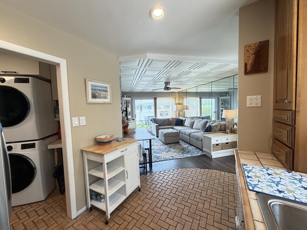 4114 Central Avenue - Picture 