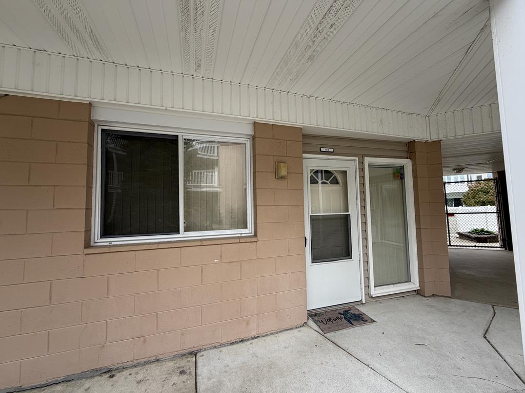 4114 Central Avenue - Picture 