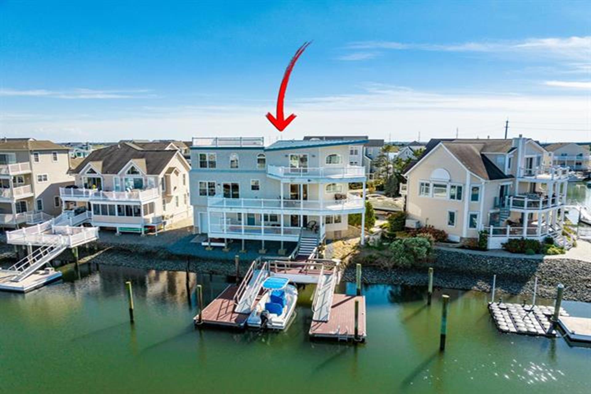  , Avalon Manor