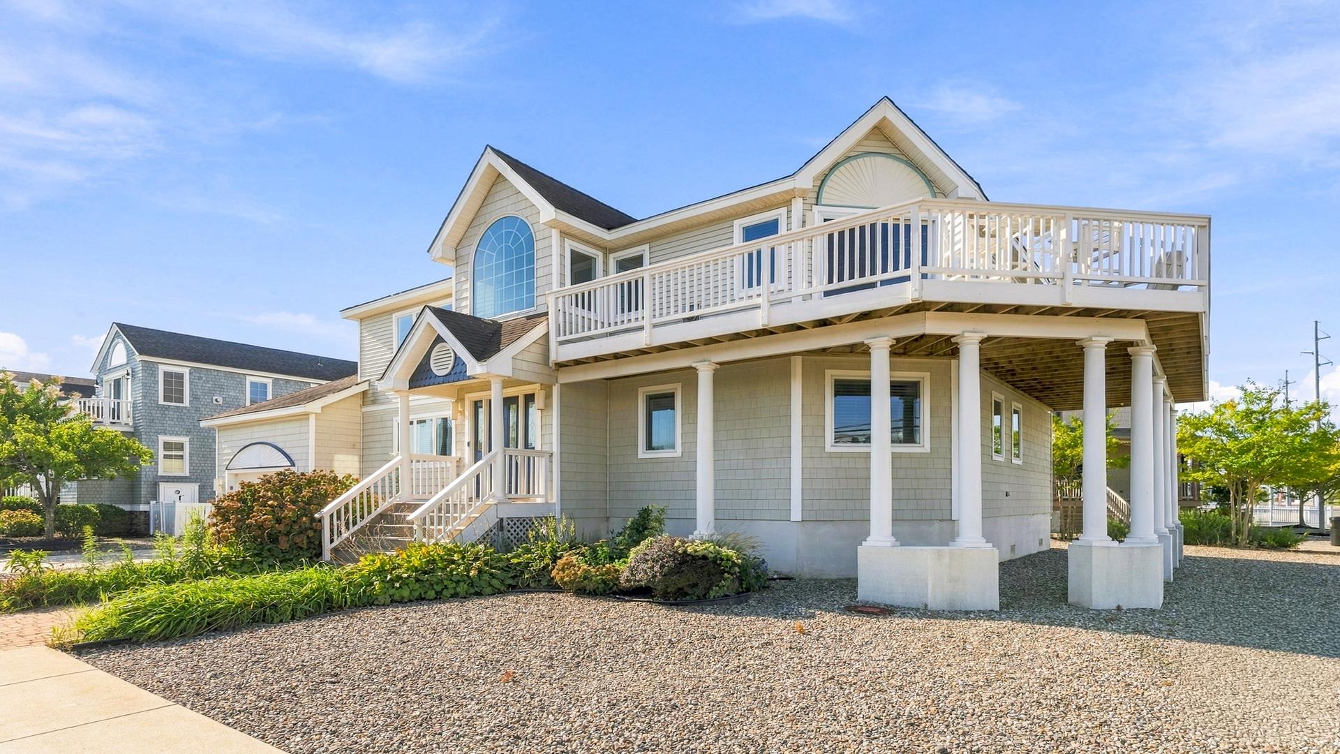 7423 Ocean Drive, Avalon