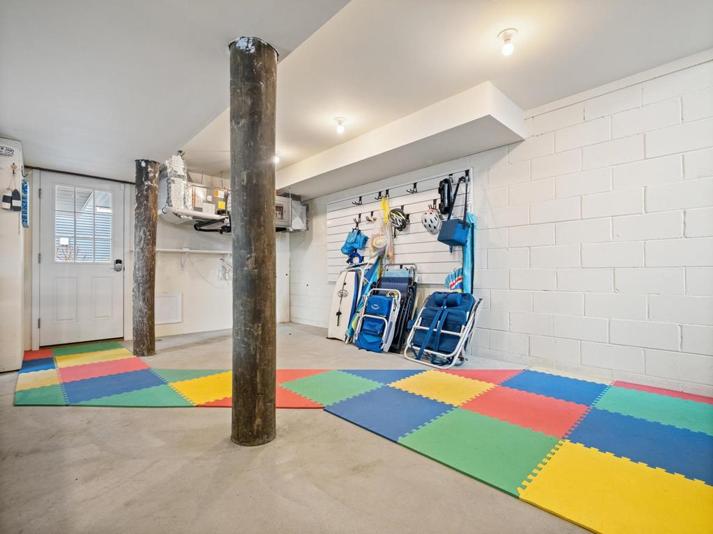 9500A Beach Avenue, Peahala Park (Ocean Side)