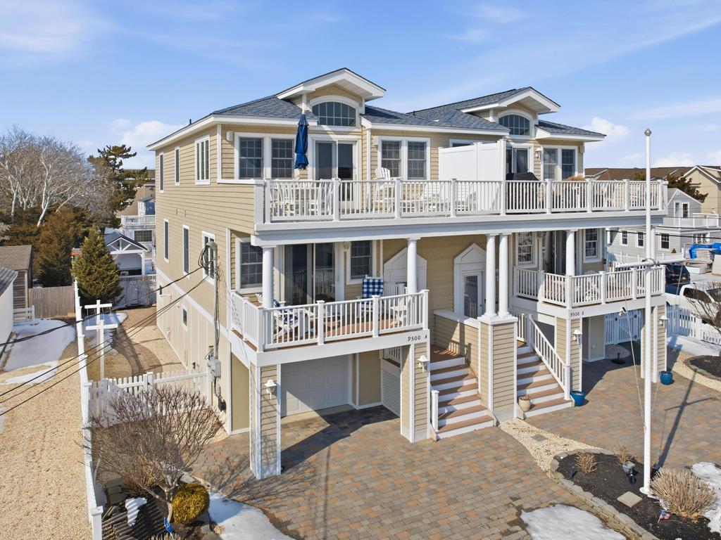 9500A Beach Avenue, Peahala Park (Ocean Side)