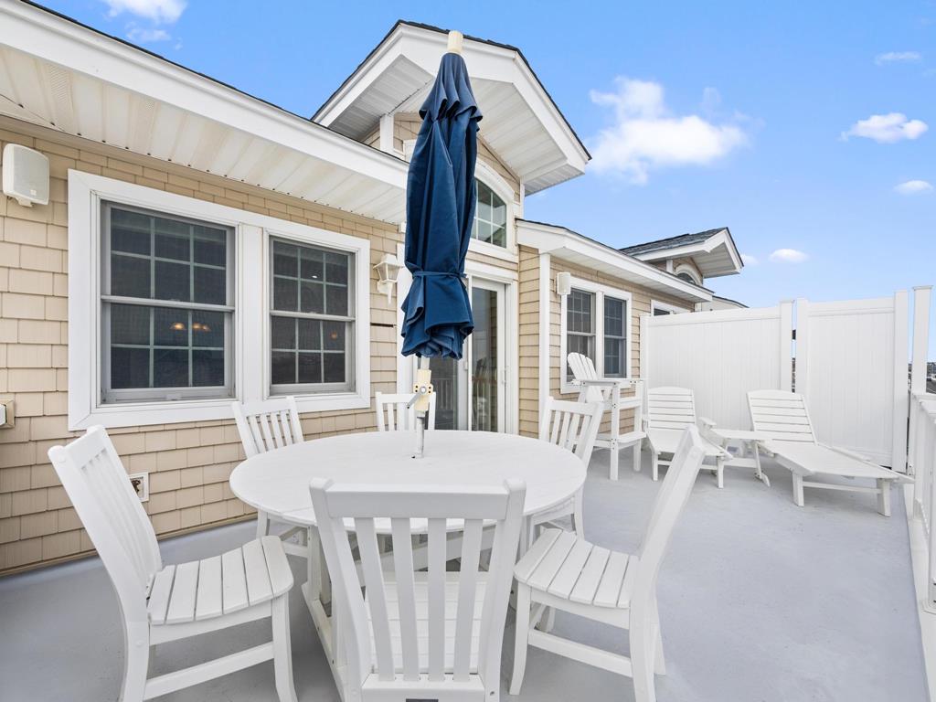 9500A Beach Avenue, Peahala Park (Ocean Side)