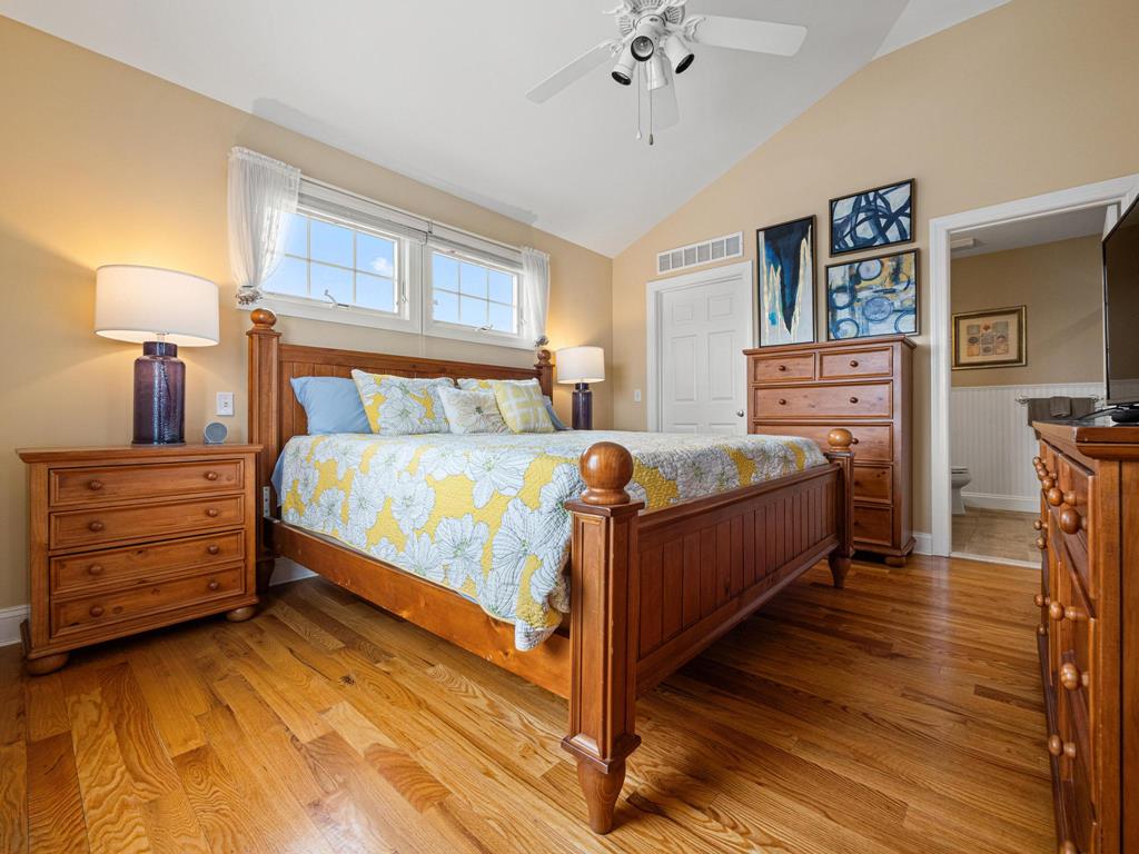 9500A Beach Avenue, Peahala Park (Ocean Side)