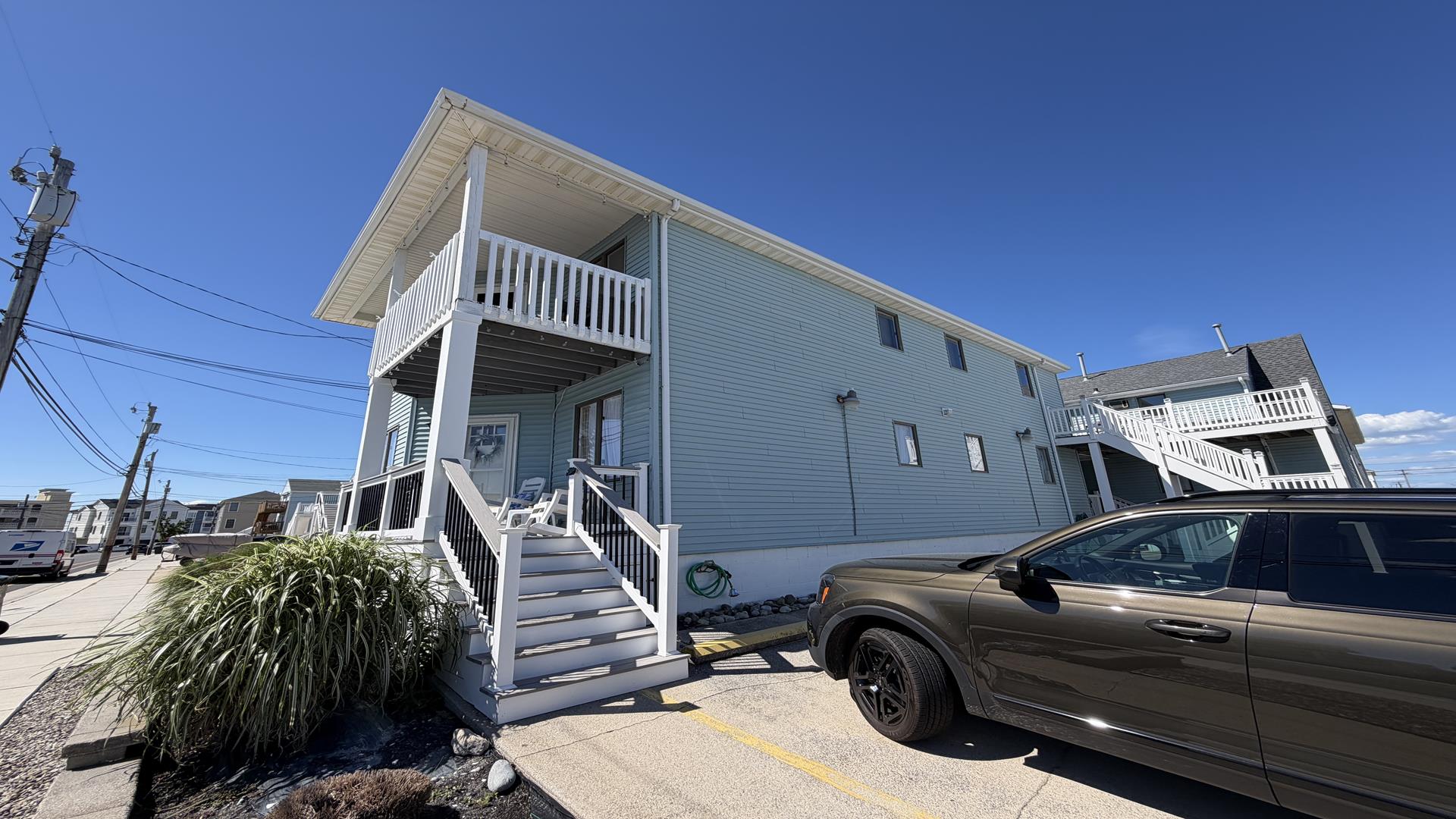 401 W Hudson Avenue