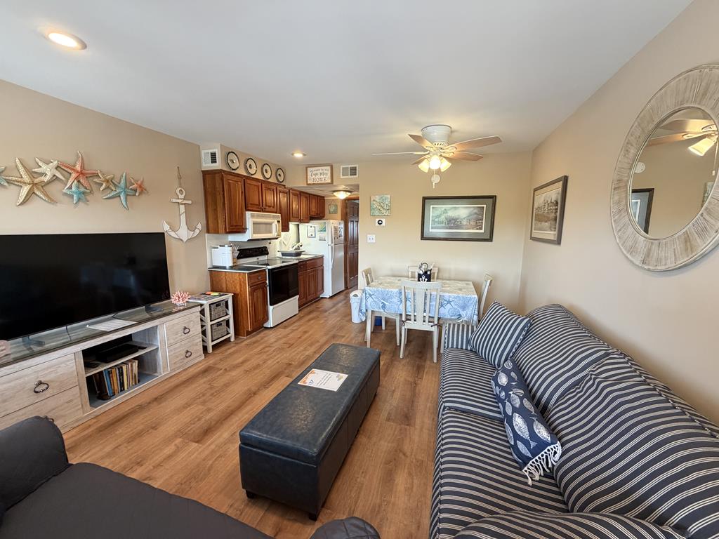 M & M Shore Thing - Unit 318 Cape Roc | Photo 5