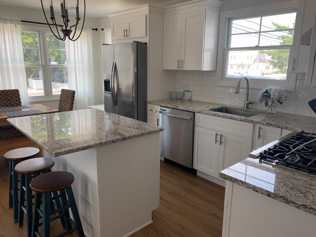 9809 Beach Avenue, Beach Haven Park (Ocean Block)