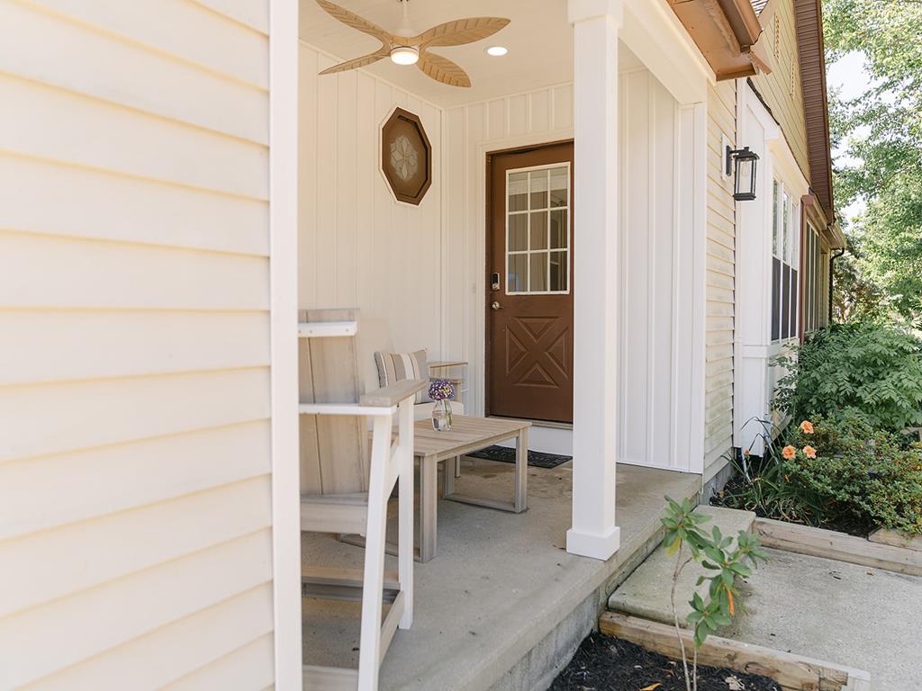 Happy Days - 1210 A Vermont Avenue | Photo 3