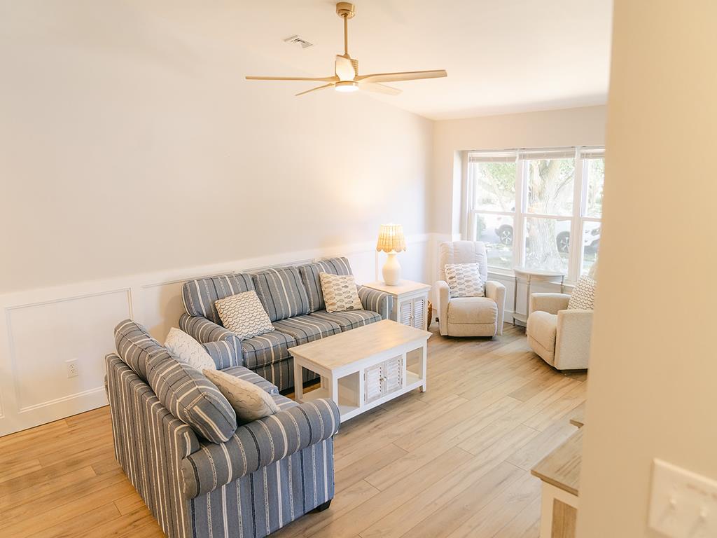Happy Days - 1210 A Vermont Avenue | Photo 13