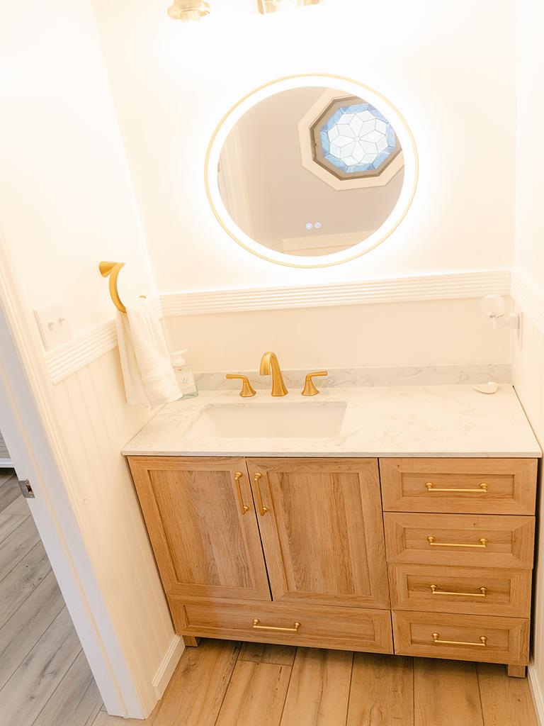 Happy Days - 1210 A Vermont Avenue | Photo 17