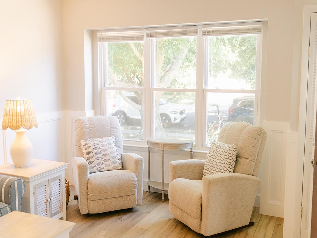 Happy Days - 1210 A Vermont Avenue | Photo 5