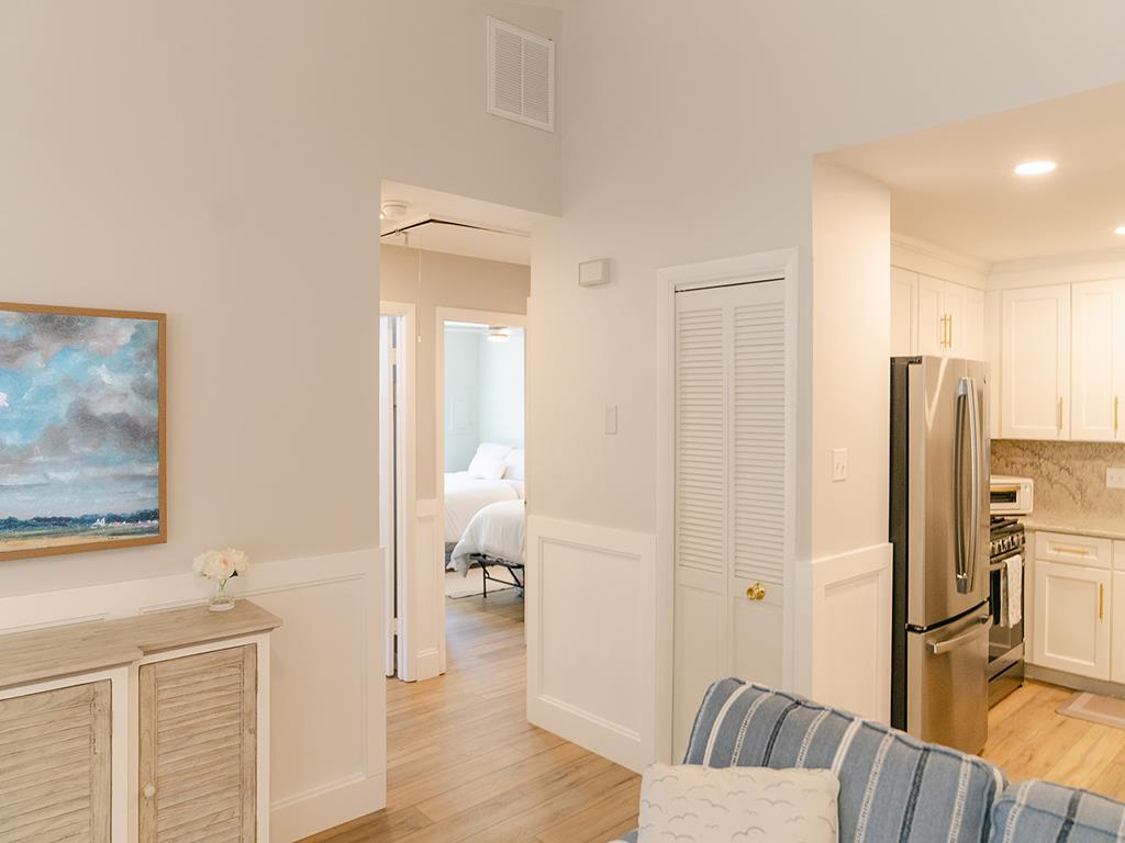 Happy Days - 1210 A Vermont Avenue | Photo 10