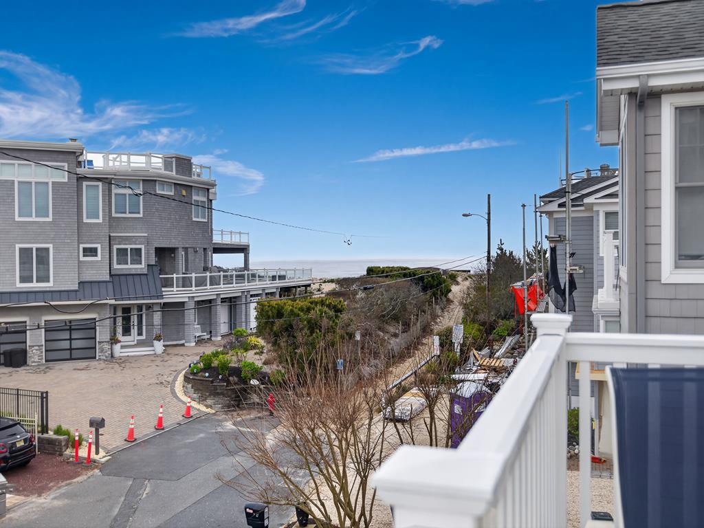 112 E. JEROME AVENUE (97TH), BEACH HAVEN PARK (Ocean Block)