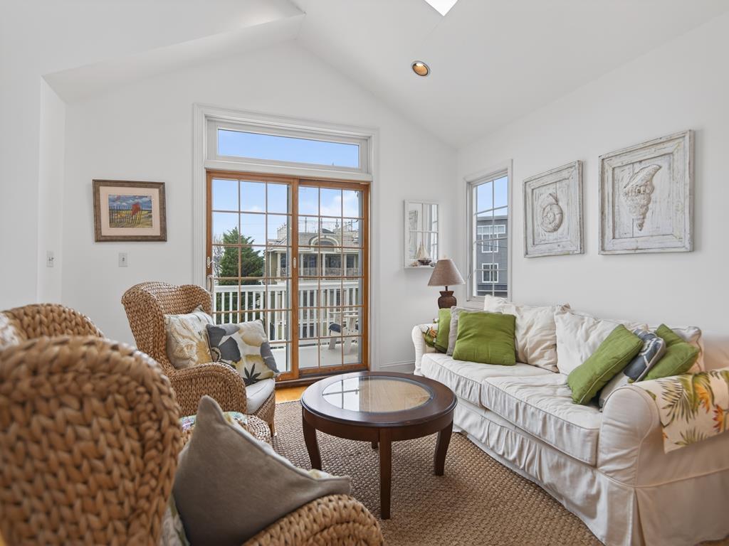 112 E. JEROME AVENUE (97TH), BEACH HAVEN PARK (Ocean Block)