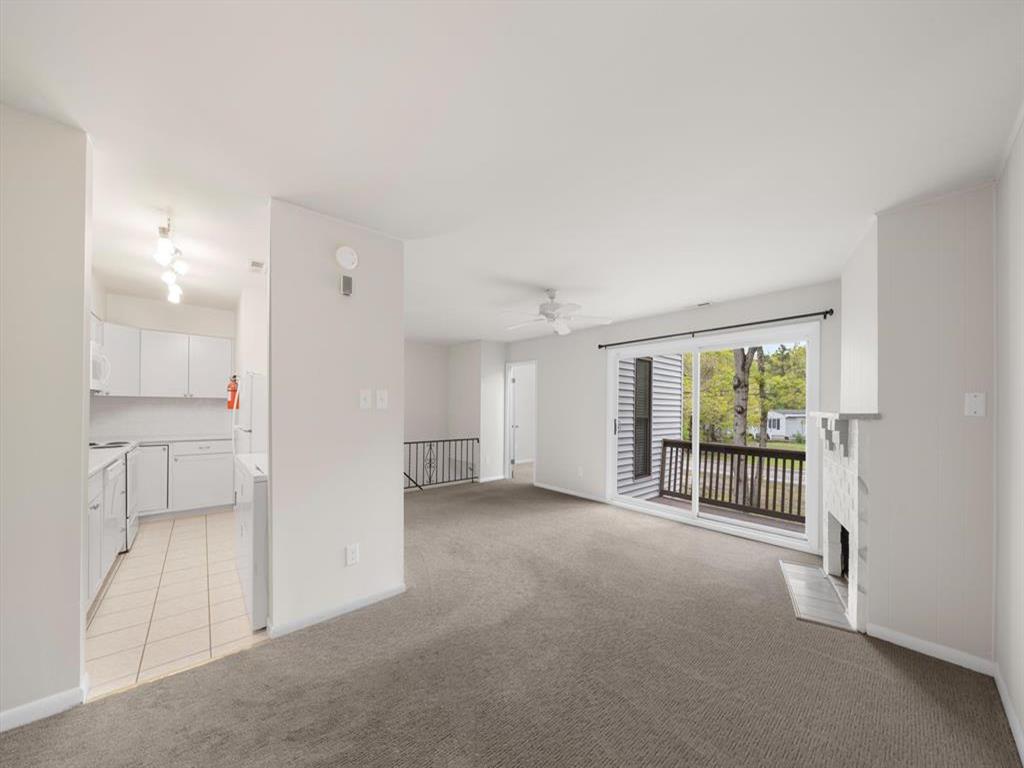 23 Siegtown Road, Unit 7B | Photo 4