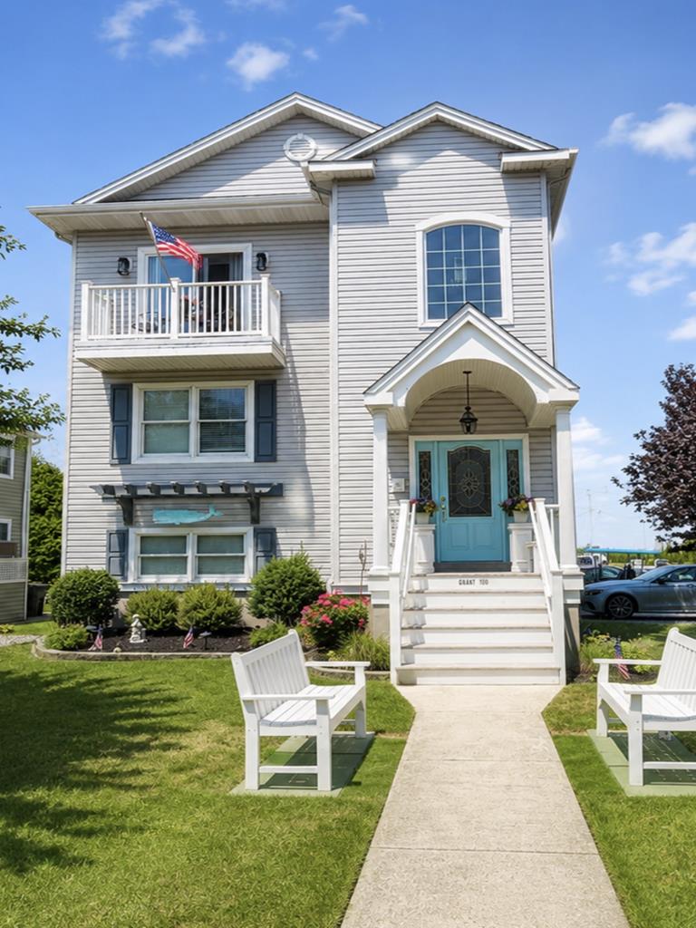 5 Bedroom Beach House in West Cape May