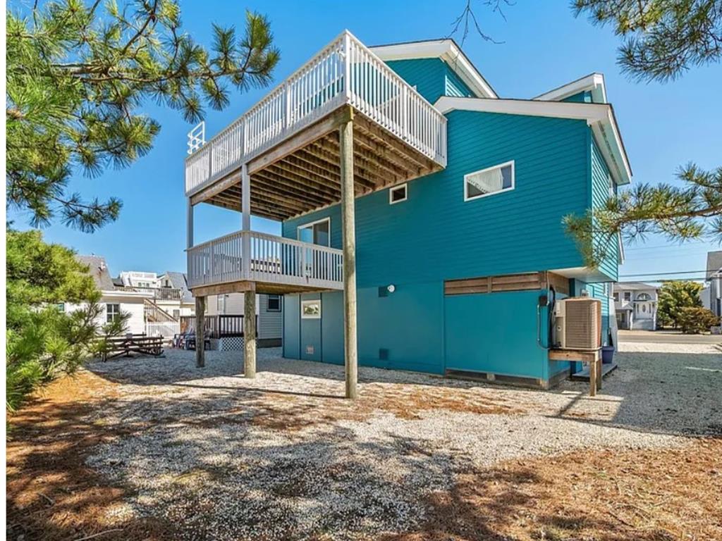 2205 North Central Avenue., Surf City (Bay Block)