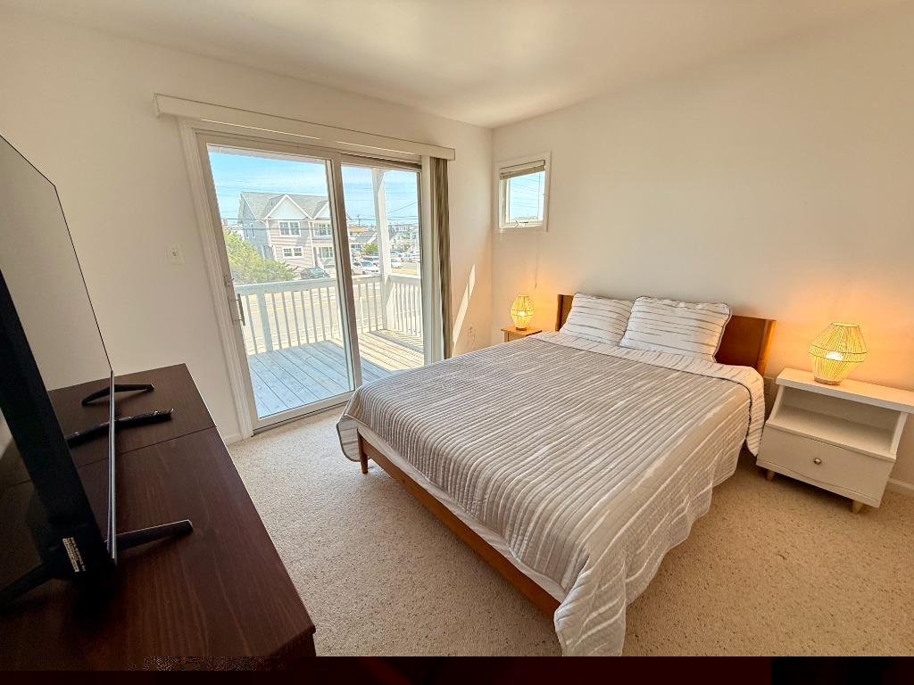 2205 North Central Avenue., Surf City (Bay Block)