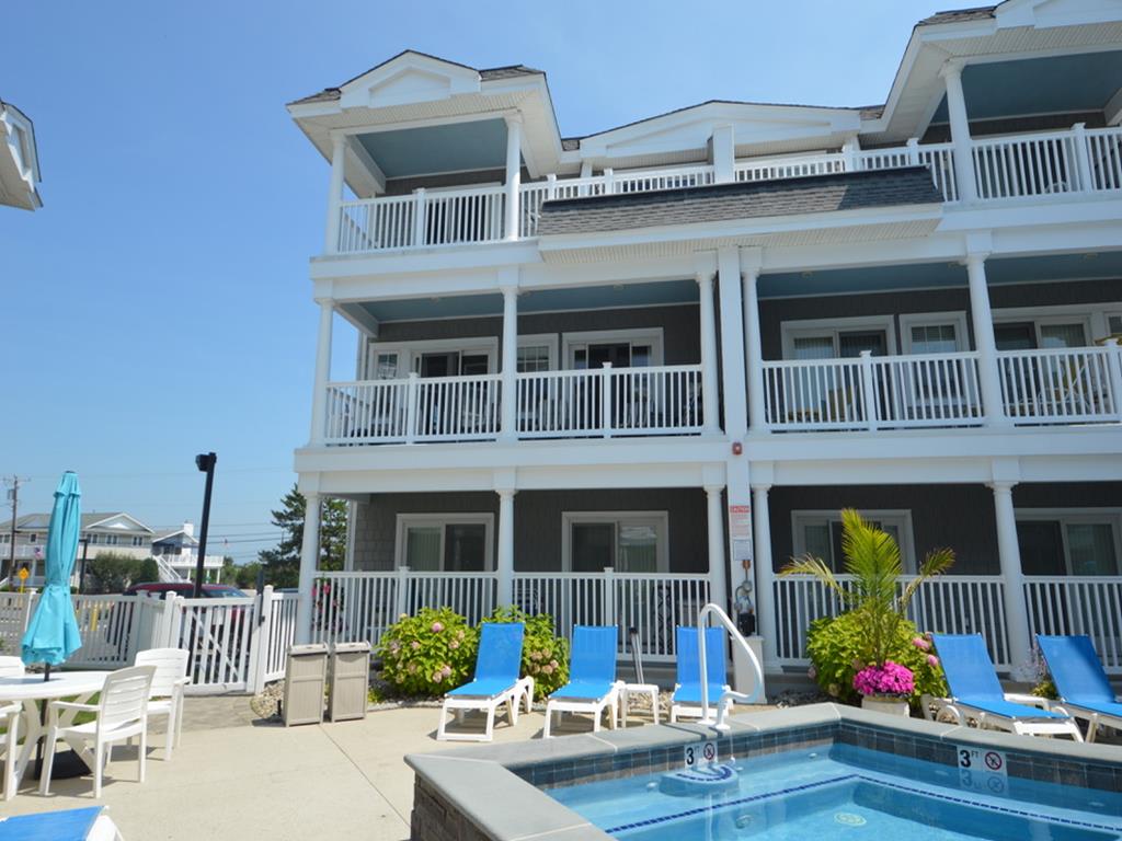 700 Ocean Drive