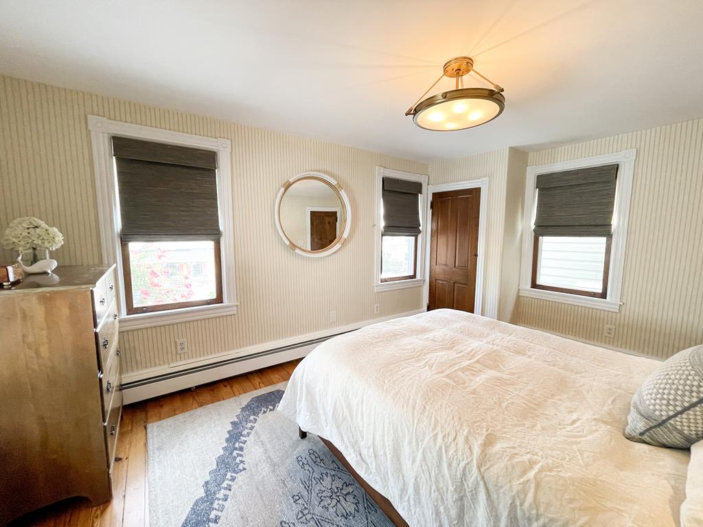Classic Coastal Cottage | Photo 22