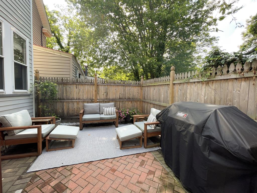 Lima Bean Cottage at 114 Yorke Avenue | Photo 33