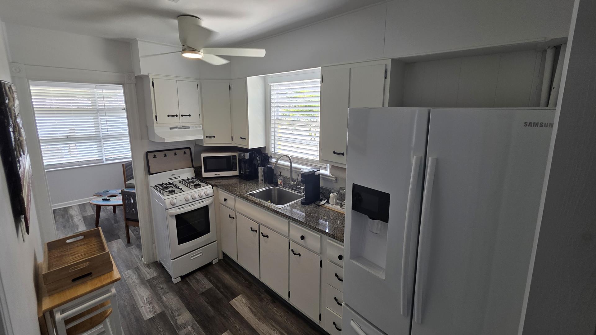 9019 3rd Avenue, Stone Harbor (Bay Front) - Picture 3