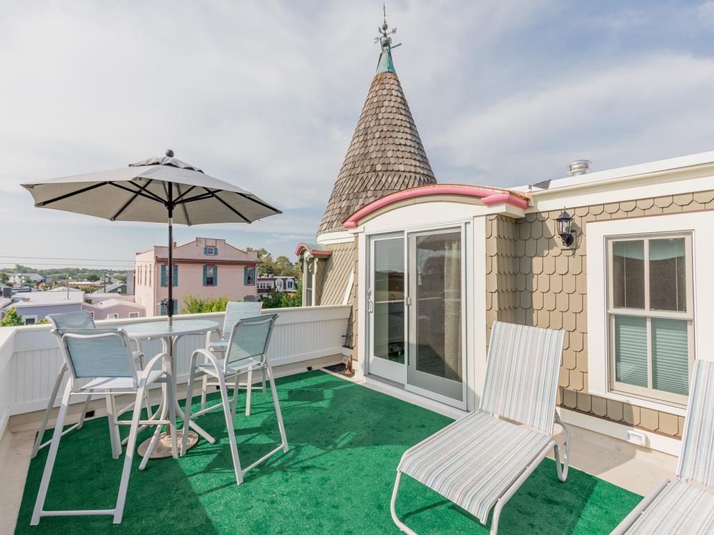 42 Jackson Street - The Merry Widow Unit 3 | Photo 4