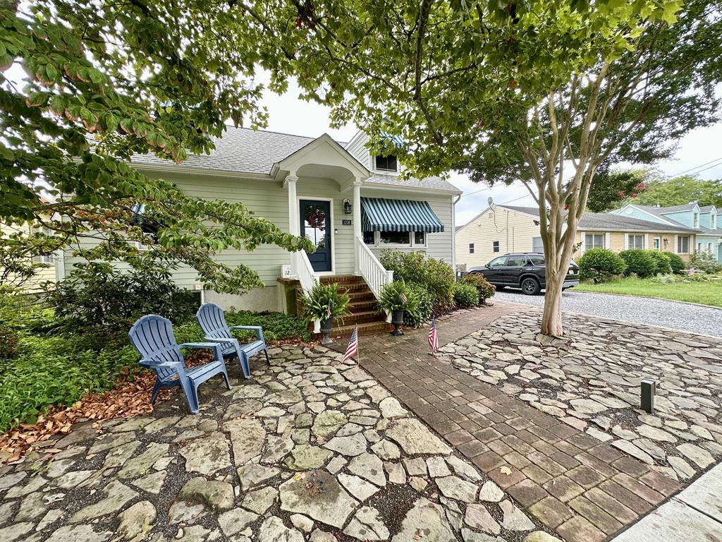 1236 Lafayette Street | Photo 3