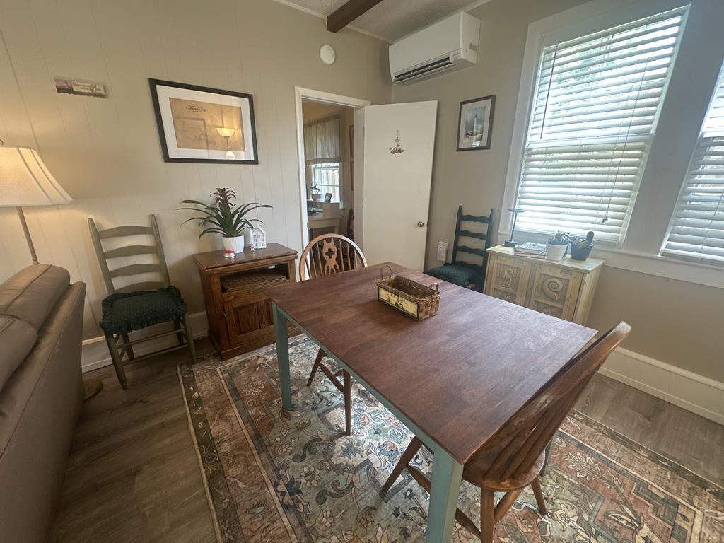 Cape Carriage 1240 Lafayette Street | Photo 13