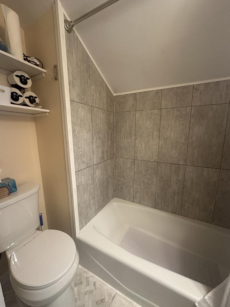 Cape Carriage 1240 Lafayette Street | Photo 21