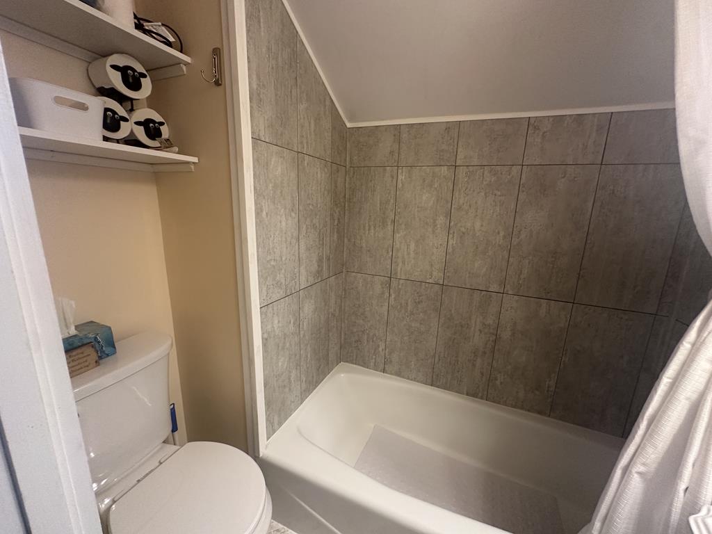 Cape Carriage 1240 Lafayette Street | Photo 24