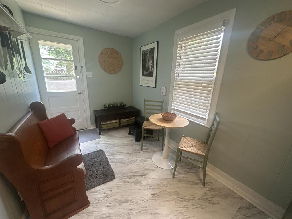 Cape Carriage 1240 Lafayette Street | Photo 30