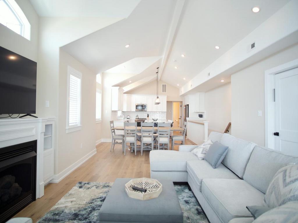 202 39th Street | Photo 4