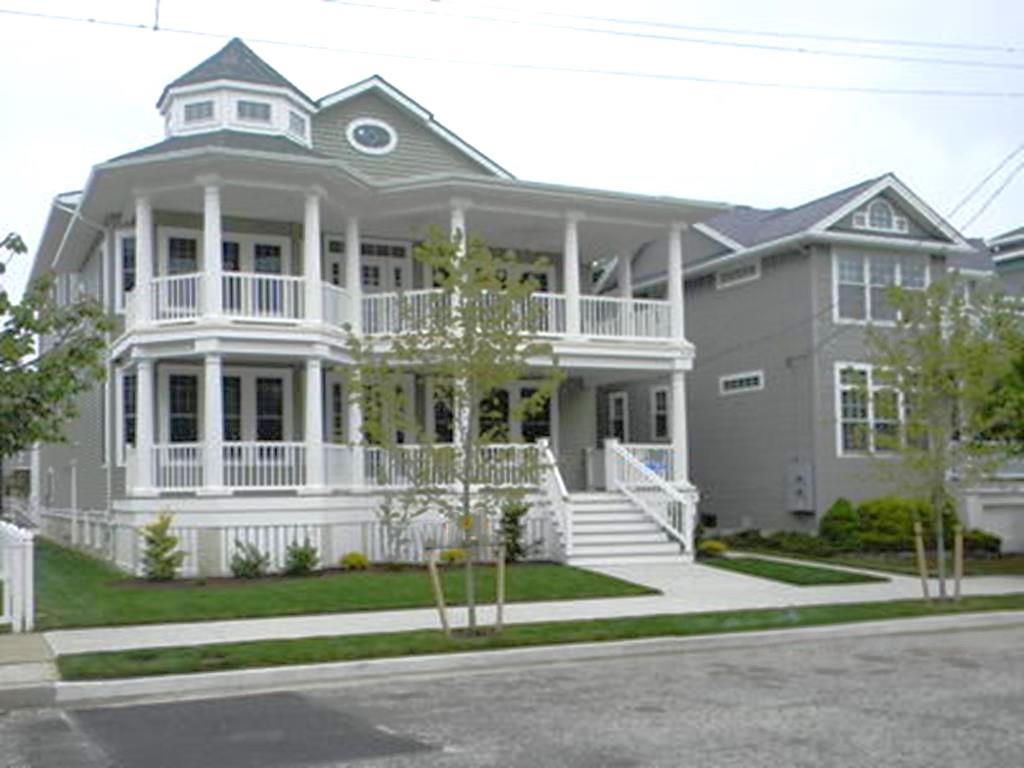 857 Saint  Charles Place, Ocean City